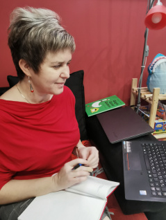 27 November 2020  Elvira Kovacs, National Assembly Deputy Speaker and member of the delegation to the Parliamentary Assembly of the Council of Europe at the electronic session of the PACE Committee on Equality and Non-Discrimination 